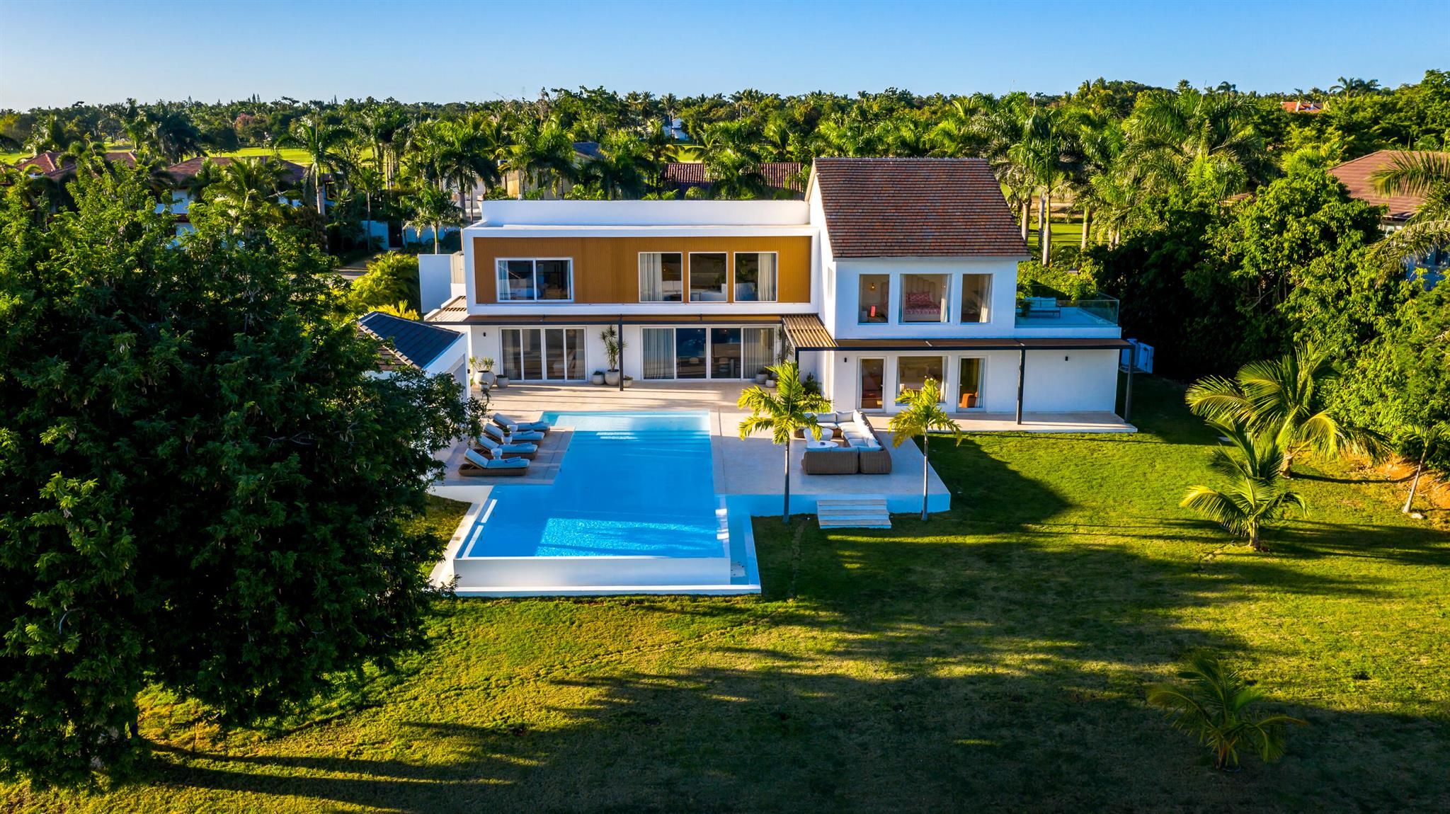 Villa Anita - View 2