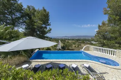 Villa Encantada - Thumbnail 3