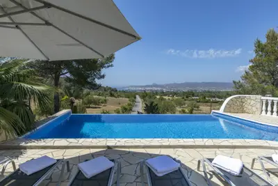 Villa Encantada - Thumbnail 4