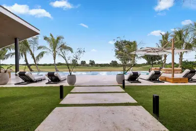 Villa Core - Thumbnail 4