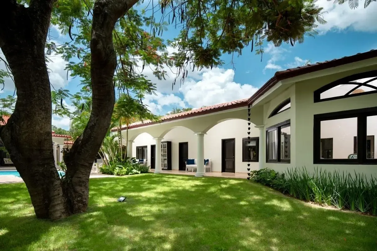 Villa Thana - Thumbnail 2