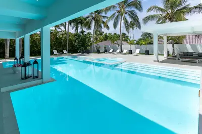 Villa Den - Thumbnail 4
