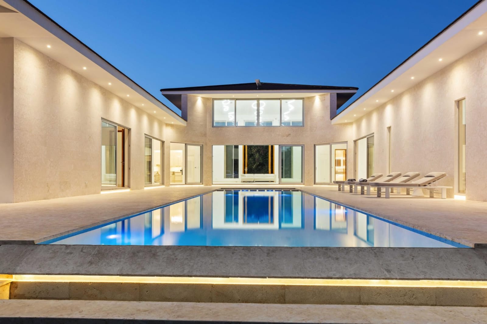 Villa Reda - Thumbnail 2