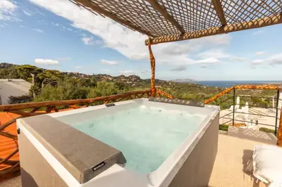 Villa Ami - Thumbnail 4