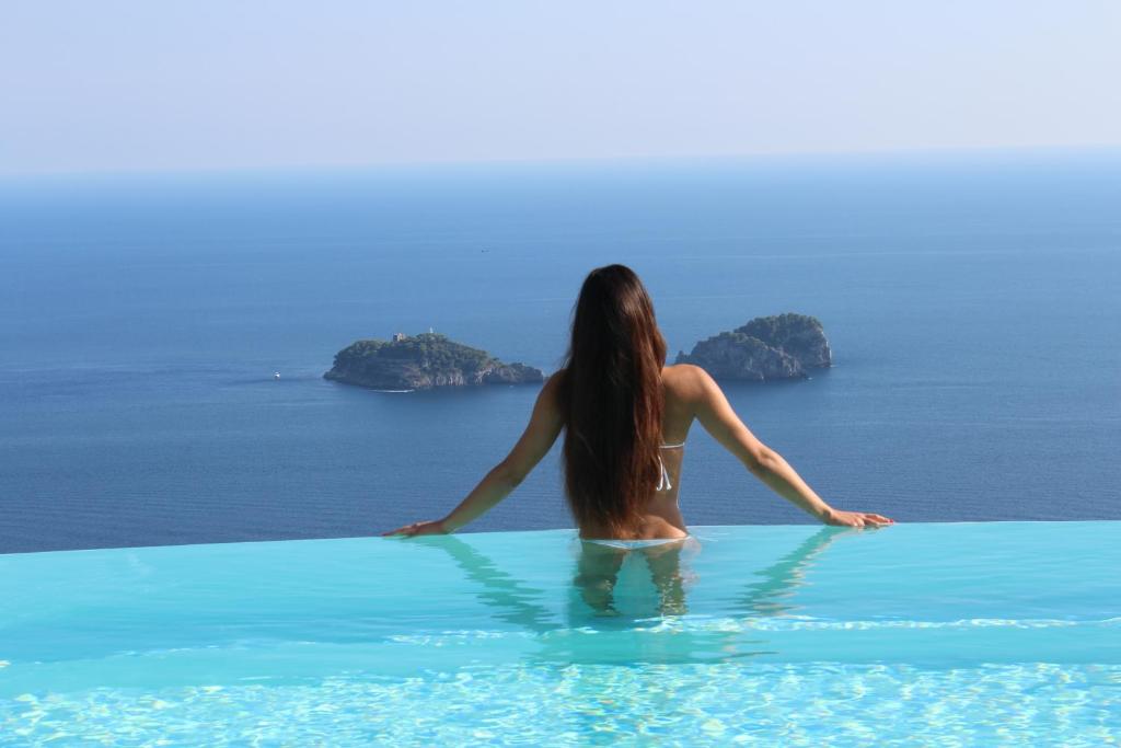 Villa Mira - Thumbnail 4