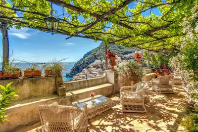 Villa Aurora - Thumbnail 4