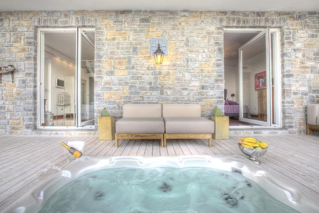 Villa Mira - Thumbnail 6