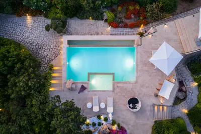 Villa Ami - Thumbnail 2