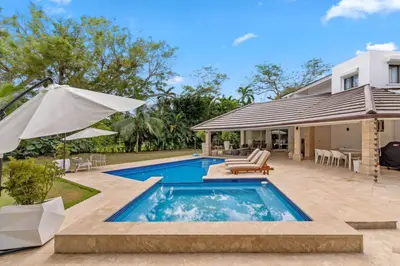 Villa Carol - Thumbnail 2