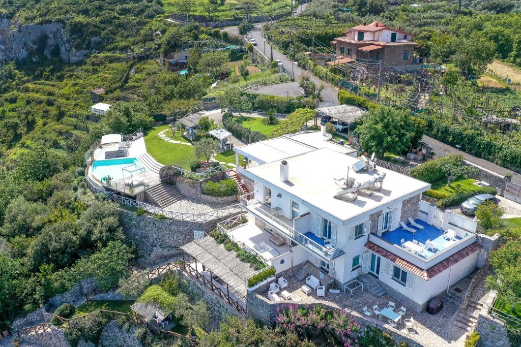 Villa Mira - Thumbnail 35