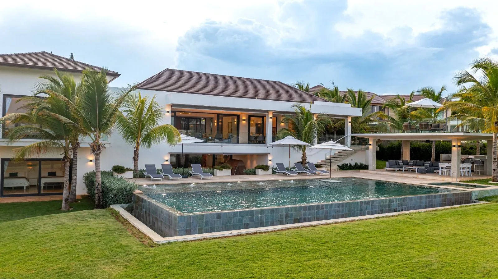 Villa Rea - Image 1