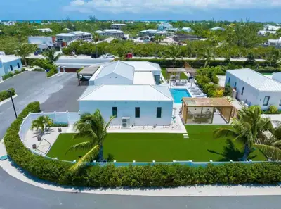Villa Life - Thumbnail 30
