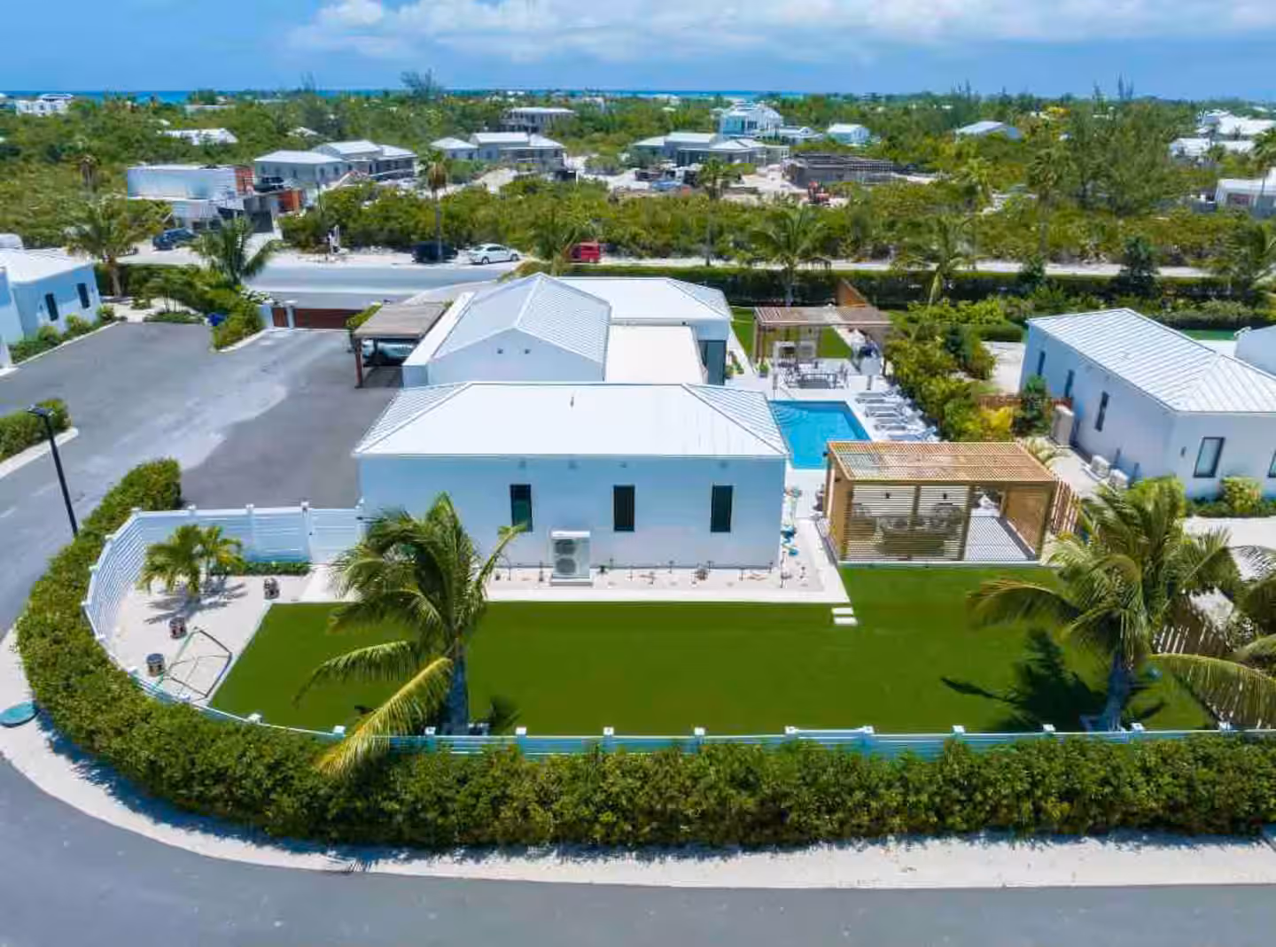 Villa Life - Thumbnail 30