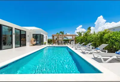 Villa Life - Thumbnail 16