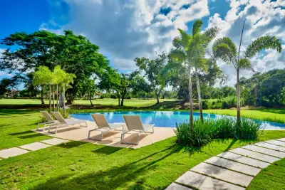 Villa del Mar - Thumbnail 1
