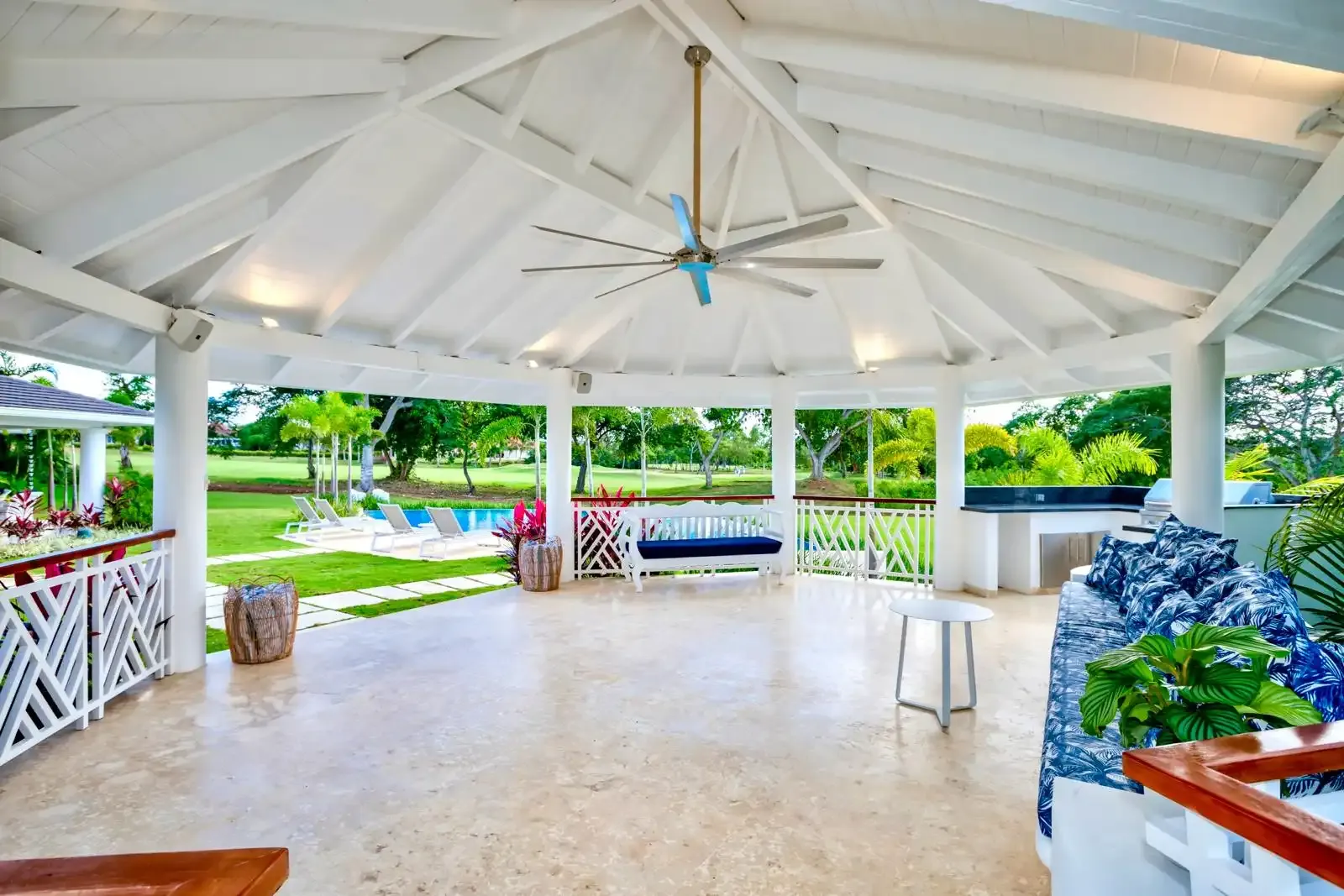 Villa del Mar - View 2