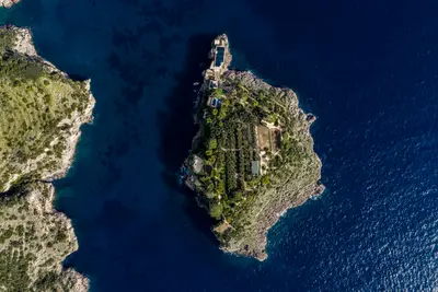 Isca Island - Thumbnail 128
