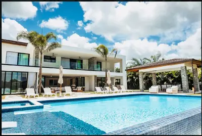 Villa Martina - Thumbnail 1