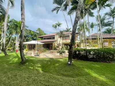Villa Pina - Thumbnail 4