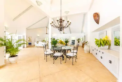Villa Cecilia - Thumbnail 2