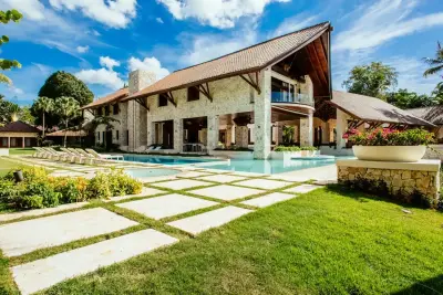 Villa Amore - Thumbnail 1