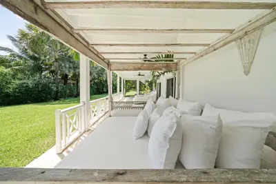 Villa Azure Bliss  - Thumbnail 36
