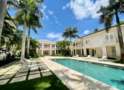 Villa Erisa - Thumbnail 1