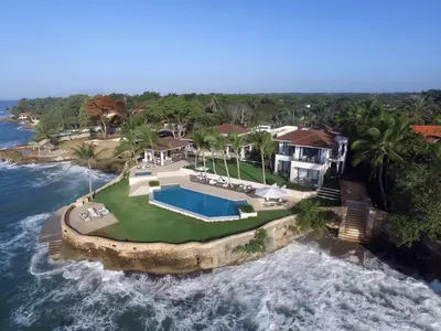 Villa Michelle - Thumbnail 1