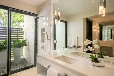Villa Michelle - Thumbnail 4