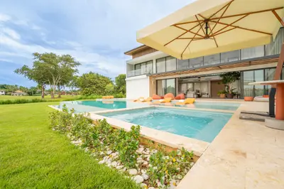 Villa Evia - Thumbnail 2