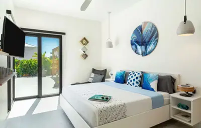 Villa Life - Thumbnail 31