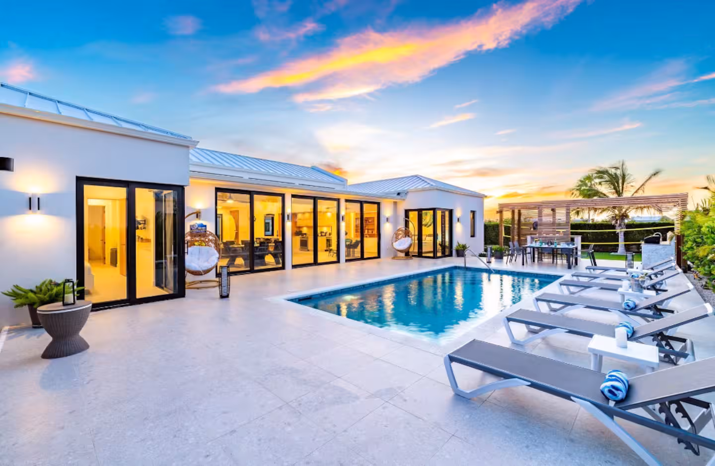 Villa Life - Thumbnail 32