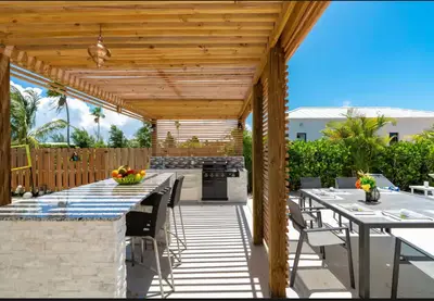 Villa Life - Thumbnail 46