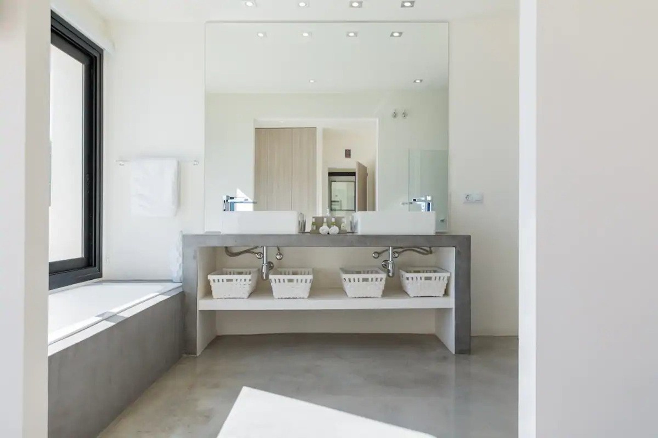 Laha  - Thumbnail 23